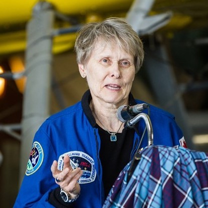 Dr. Roberta Bonder