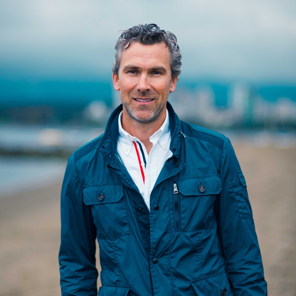 SQ Trevor Linden Headshot