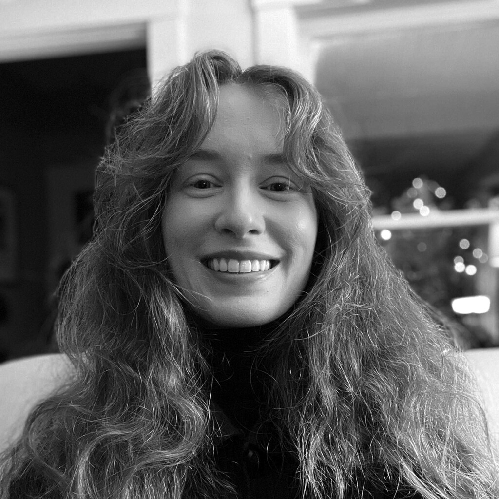 Nicola Jones Headshot in black and white